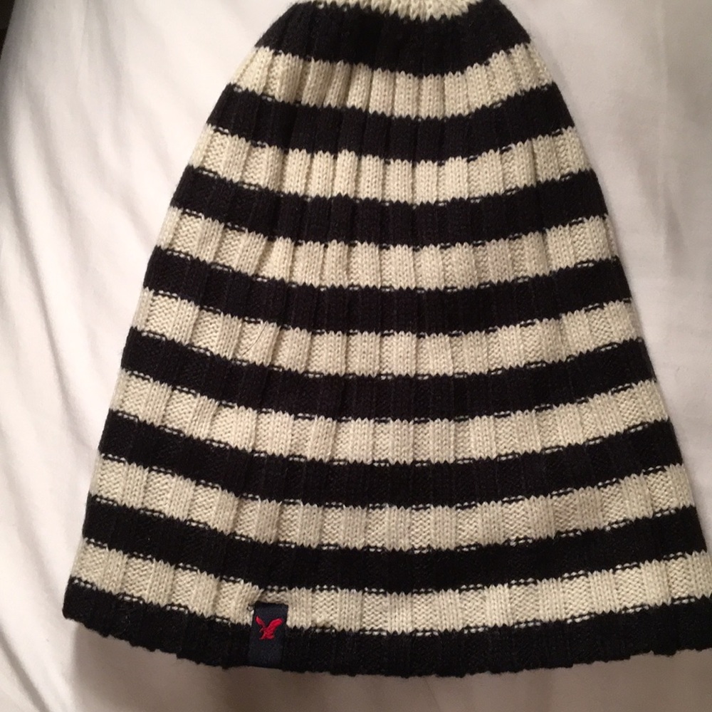 American eagle reversible beanie